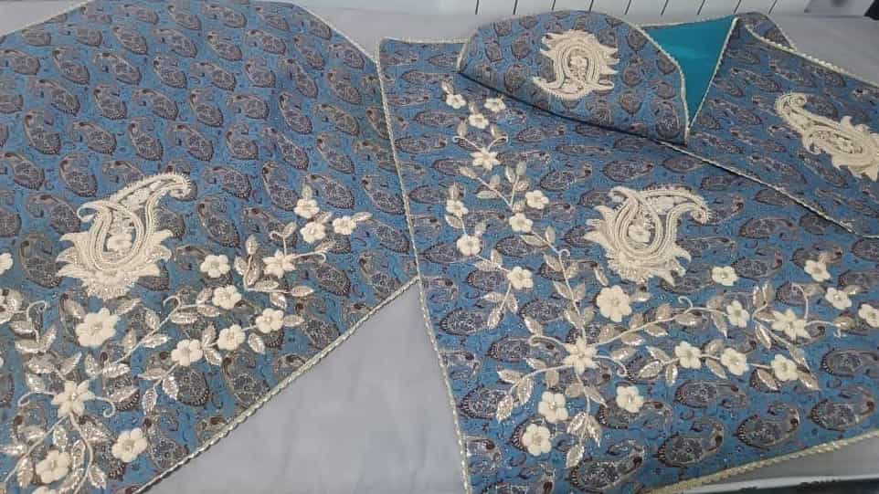 The best fabric for cashmere at Tarasht Emadi School