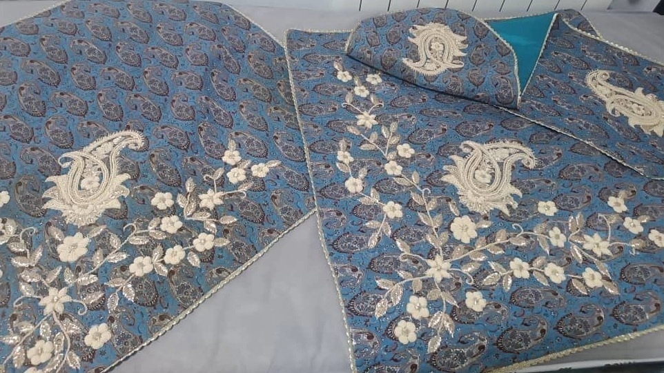 The best fabric for cashmere at Tarasht Emadi School The best fabric for cashmere at Tarasht Emadi School